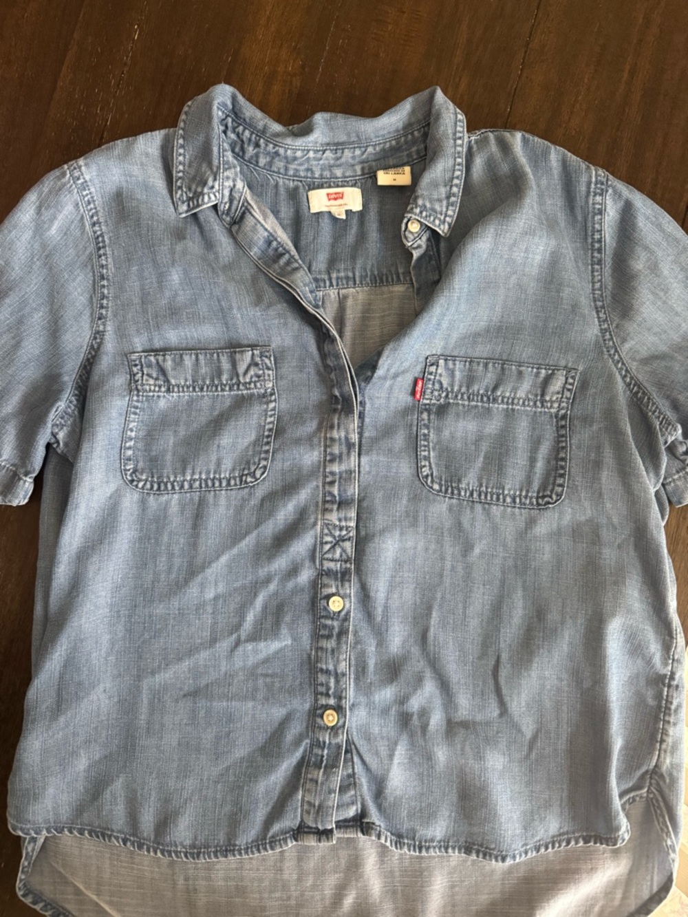 Denim Chambray Levi’s Button Shirt Medium